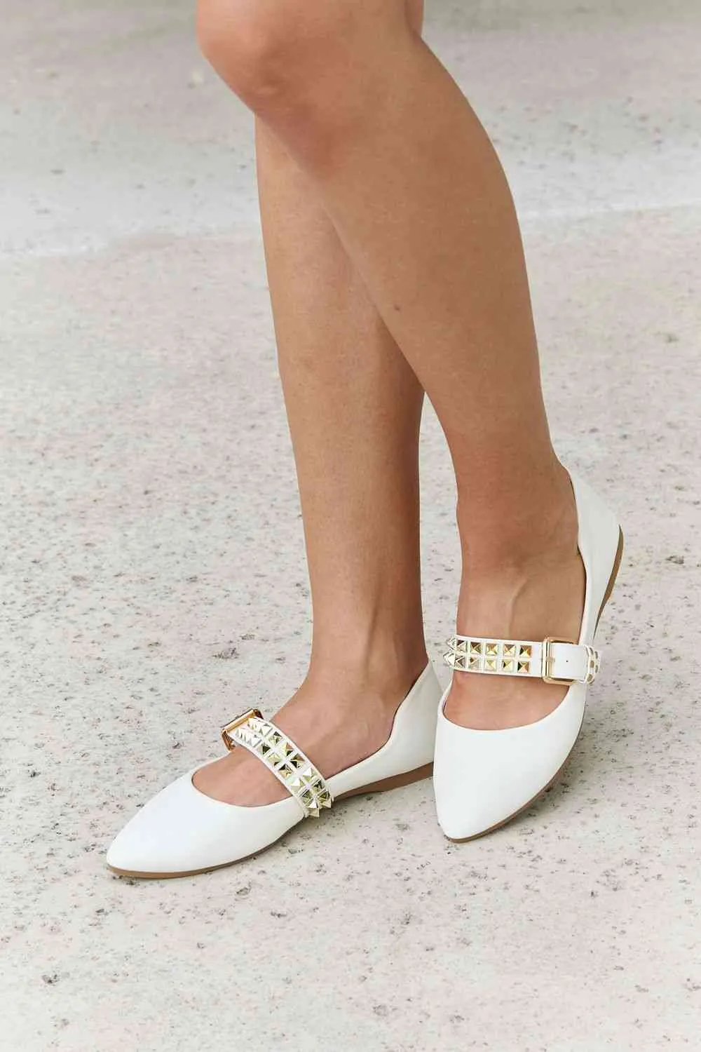 Forever Link Pointed Toe Studded Ballet Flats
