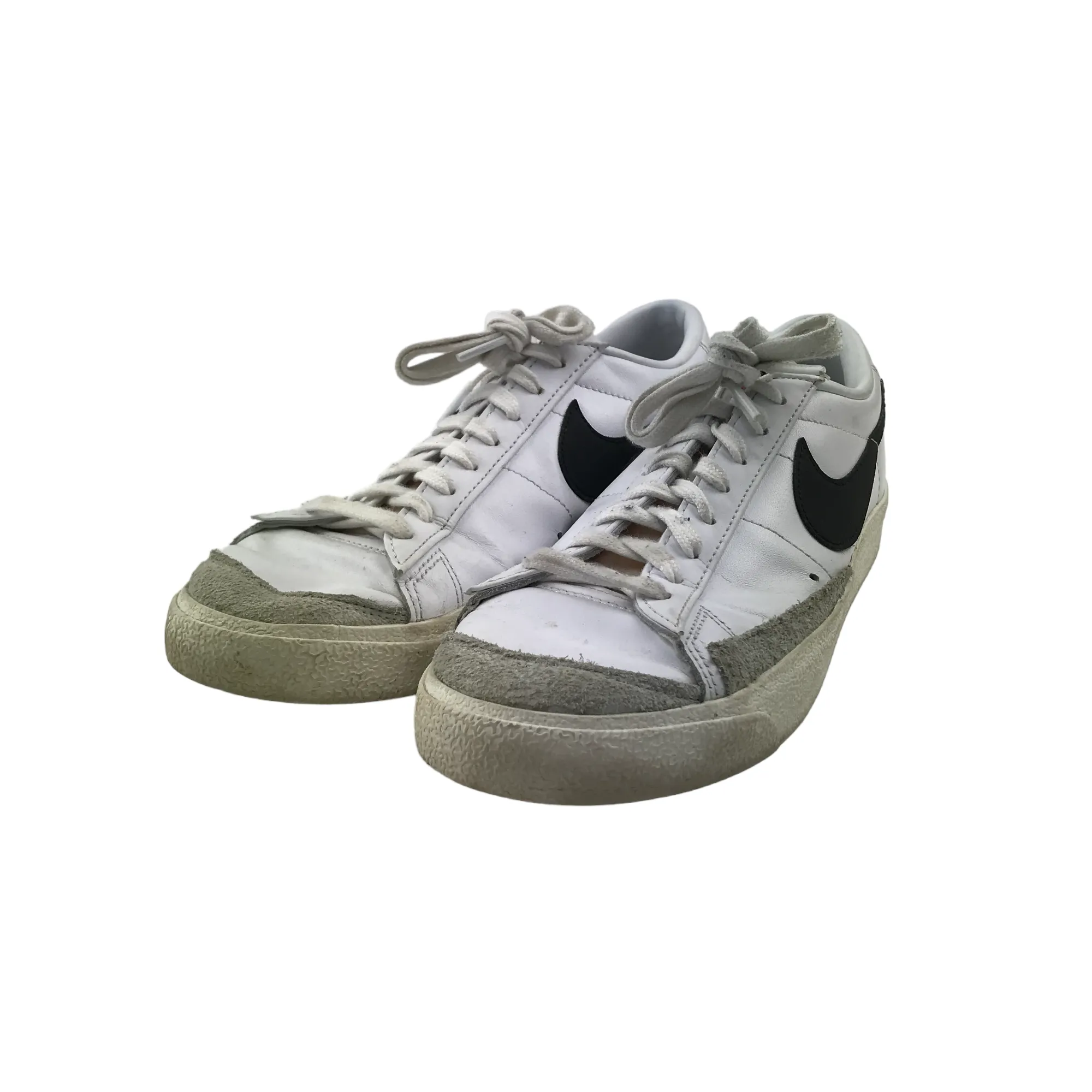 Nike Trainers Shoe Size 9 White Flat Soles with Laces