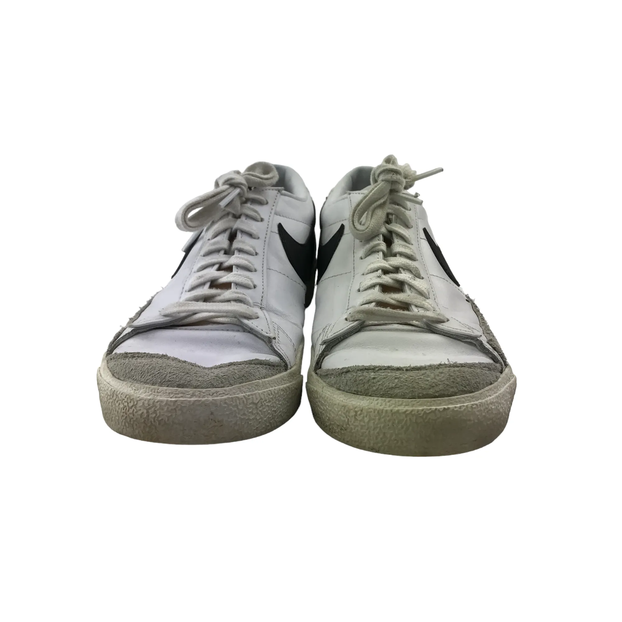 Nike Trainers Shoe Size 9 White Flat Soles with Laces