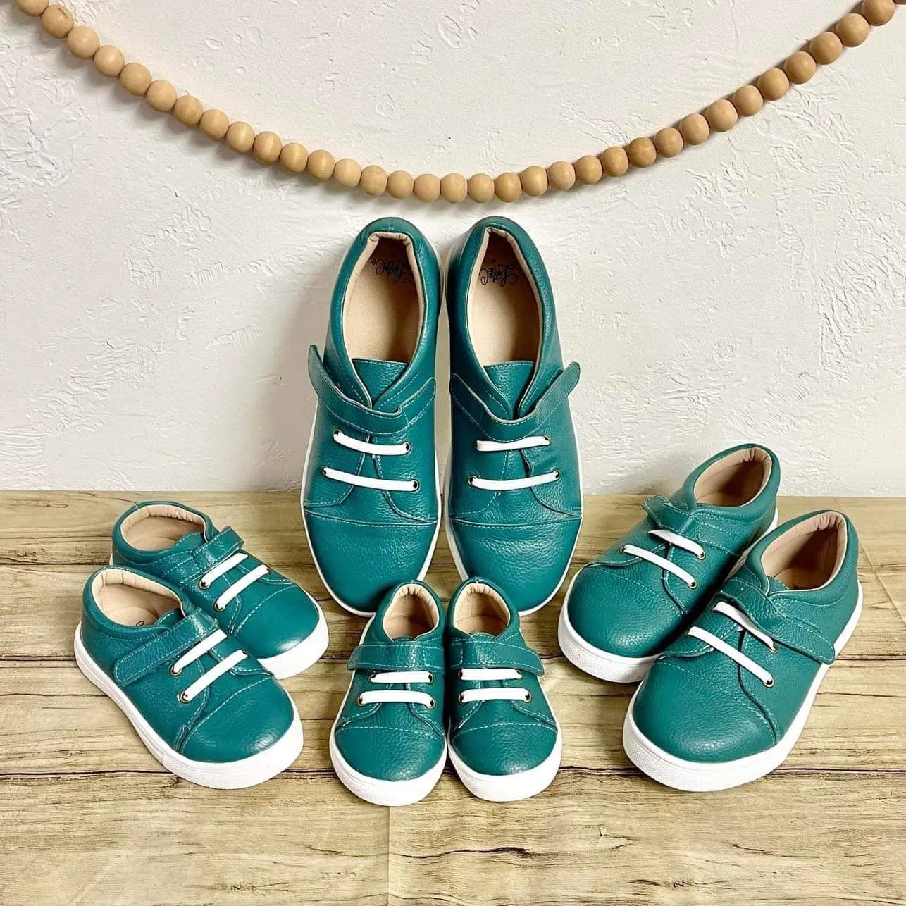 Taylor Teal Sneaks