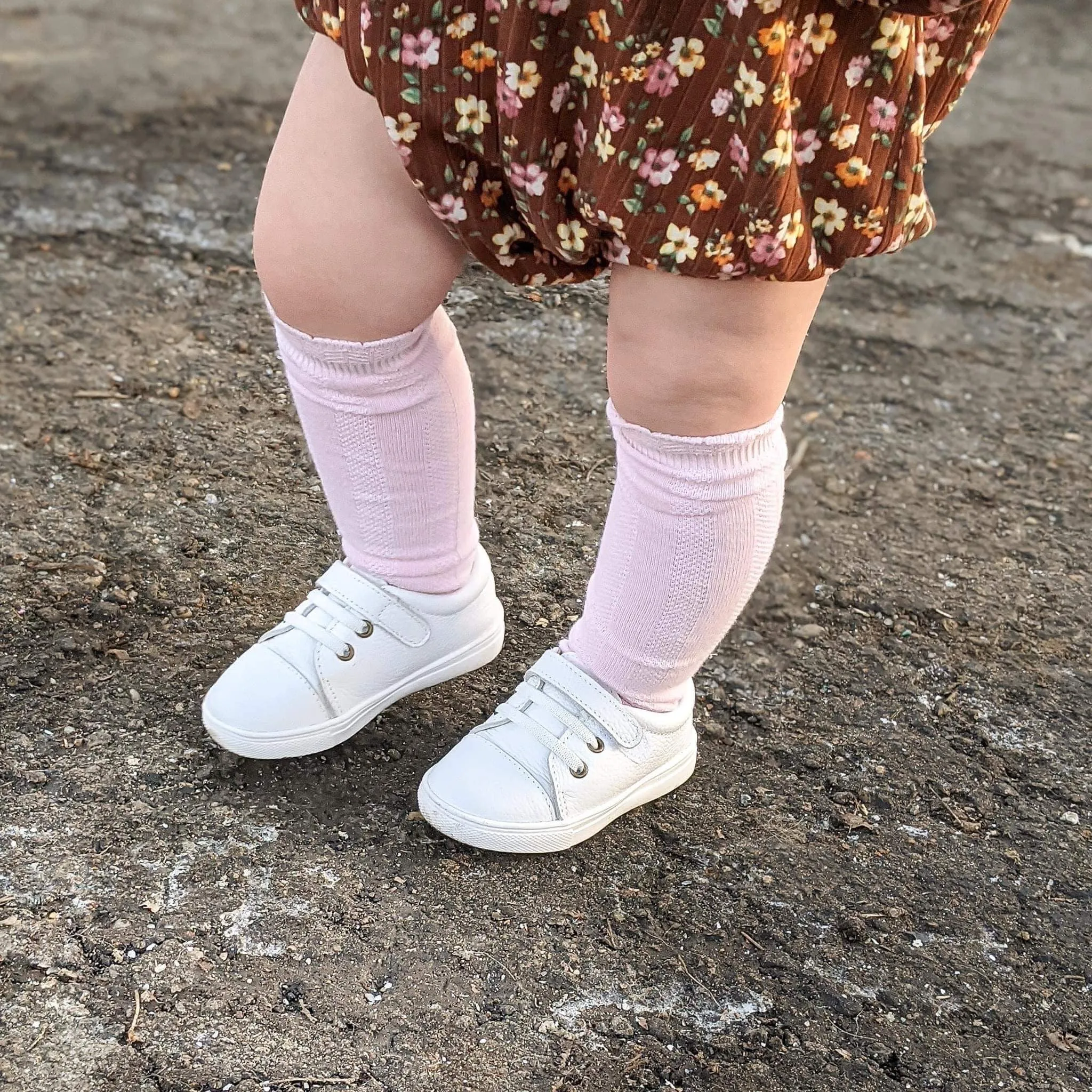 White Sneaks